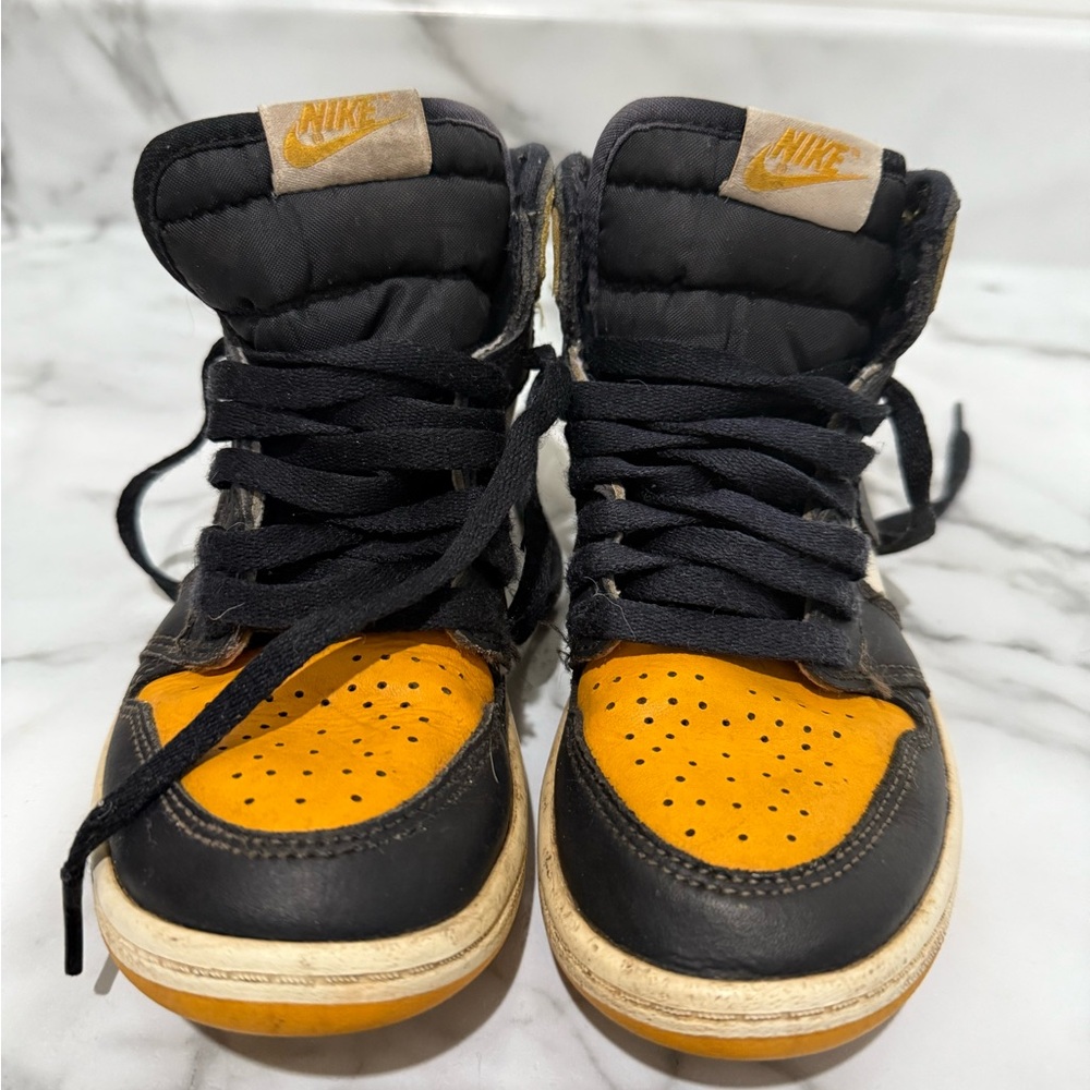 Air Jordan size 2